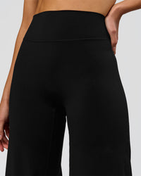Woman wearing Elixir High-Rise Tall Pant - Black | Model:Taneisha | Size:XS | Thumbnail Index: 6