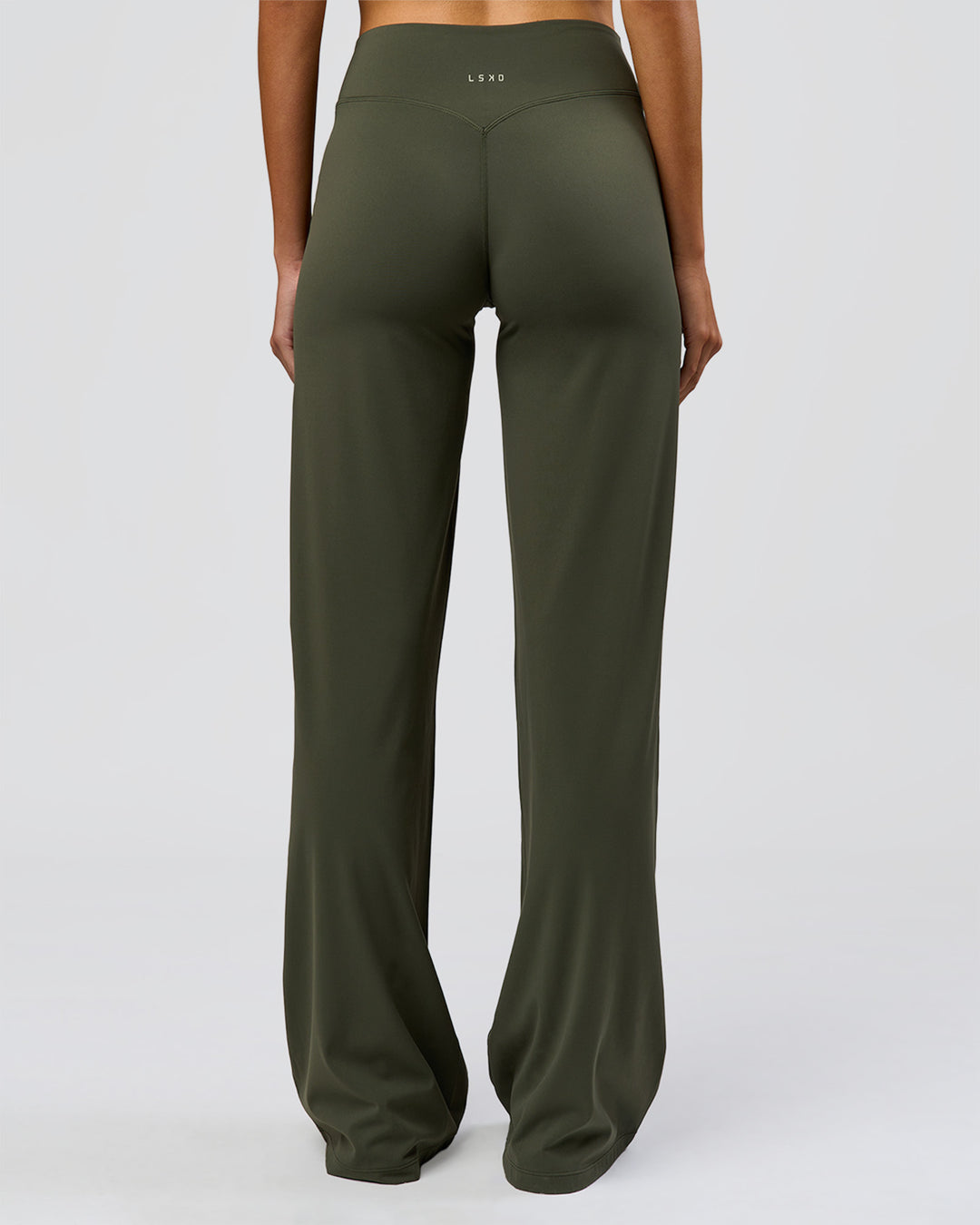 Woman wearing Elixir High-Rise Tall Pant - Pure Olive | Model:Taneisha | Size:XS - view 4
