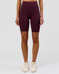 Woman wearing Fusion Ultra High-Rise 9" Short Pockets - Cherry Lacquer | Model:Taneisha | Size:XS | Thumbnail Index: 7