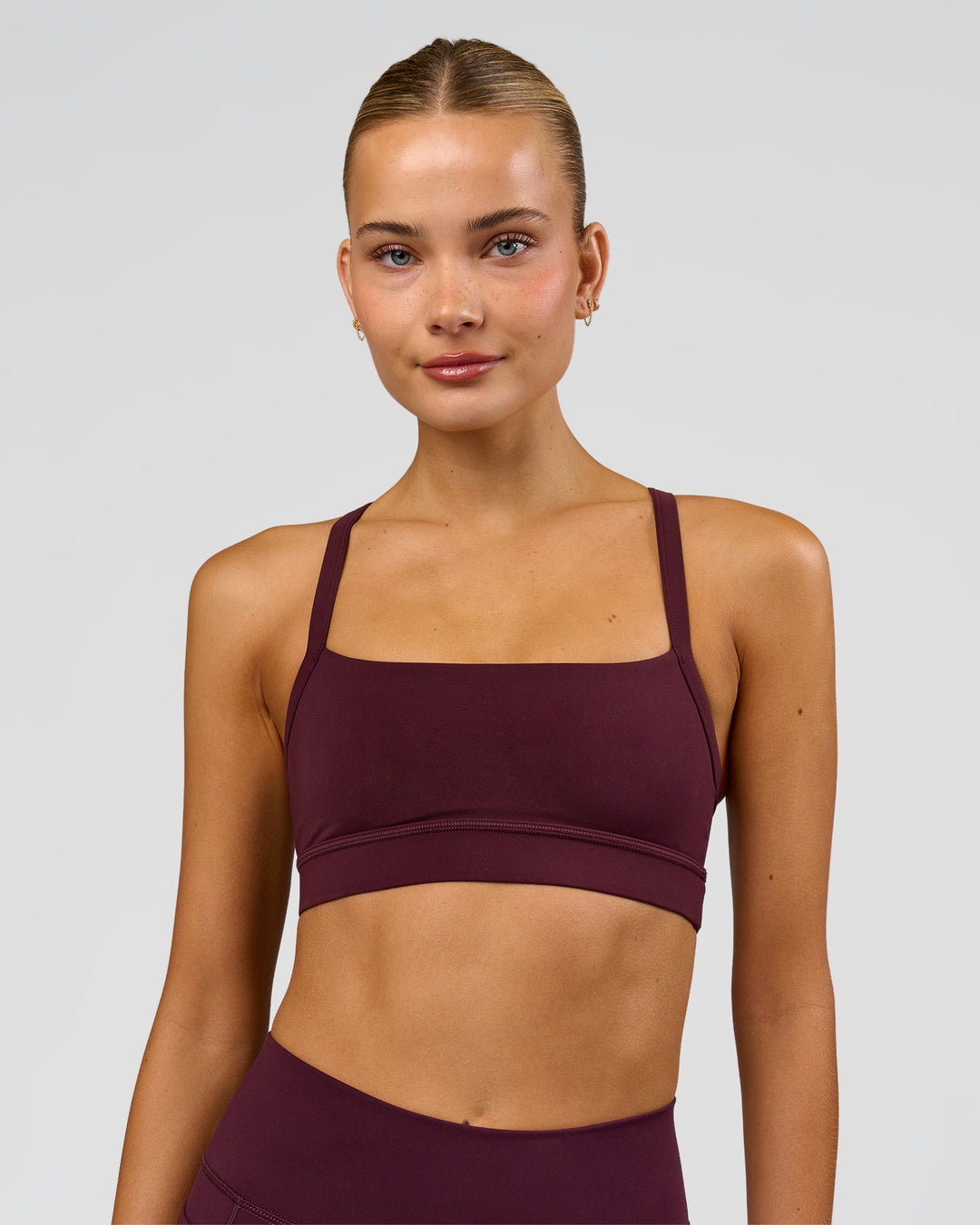 Woman wearing Momentum Sports Bra - Cherry Lacquer | Model:Taneisha | Size:XS - view 7