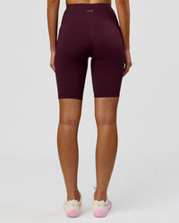 Woman wearing Rep Ultra High-Rise 9" Short Pockets - Cherry Lacquer-White | Model:Taneisha | Size:XS | Thumbnail Index: 7