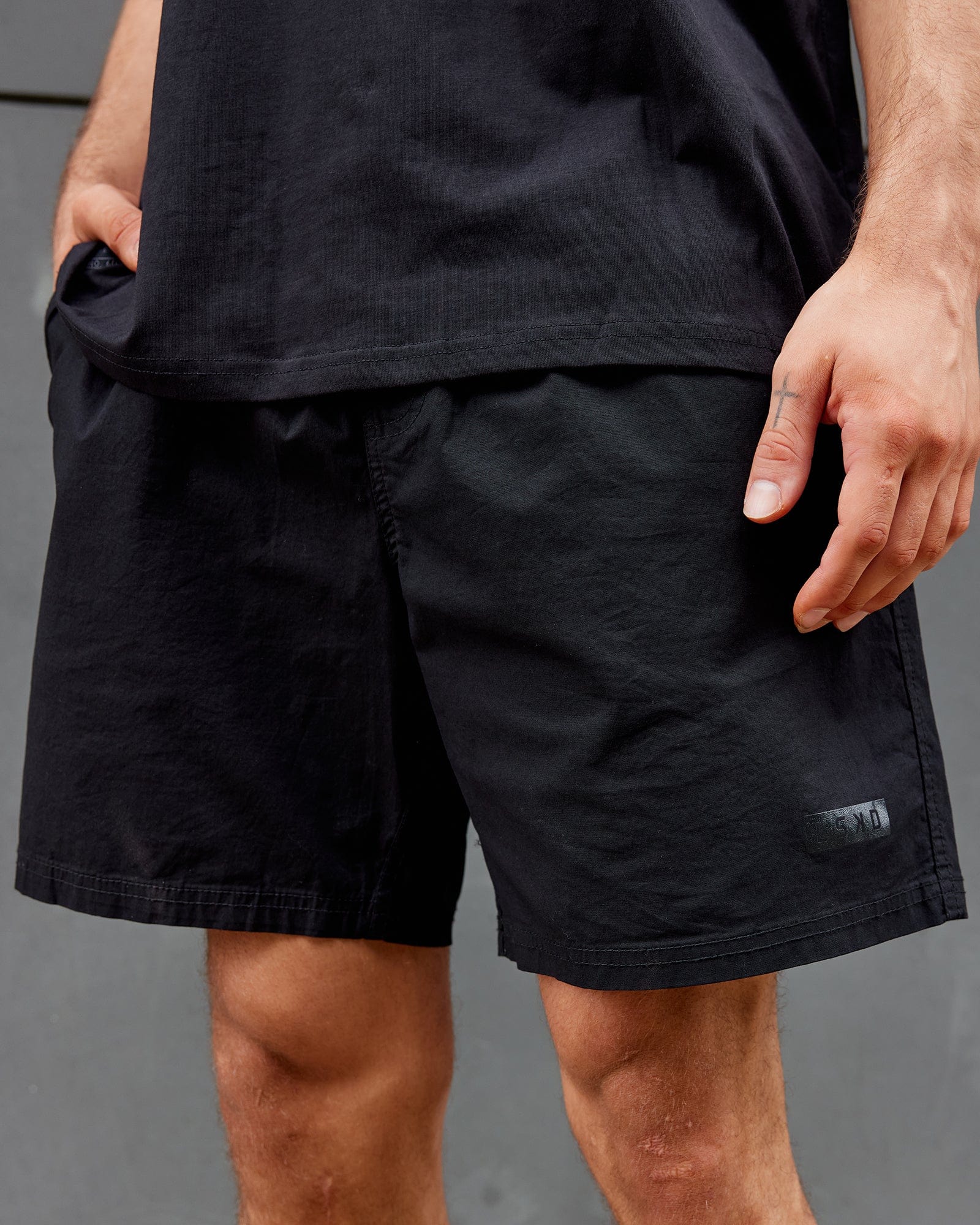Daily 7" Short - Black-Black