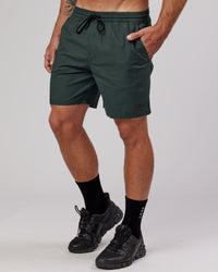Daily 7" Short - Vital Green | Thumbnail Index: 0