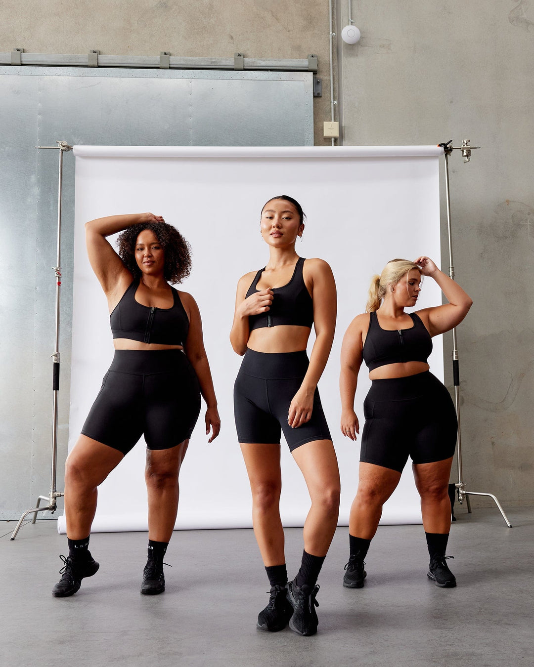 Sprint Sports Bra - Black - view 8